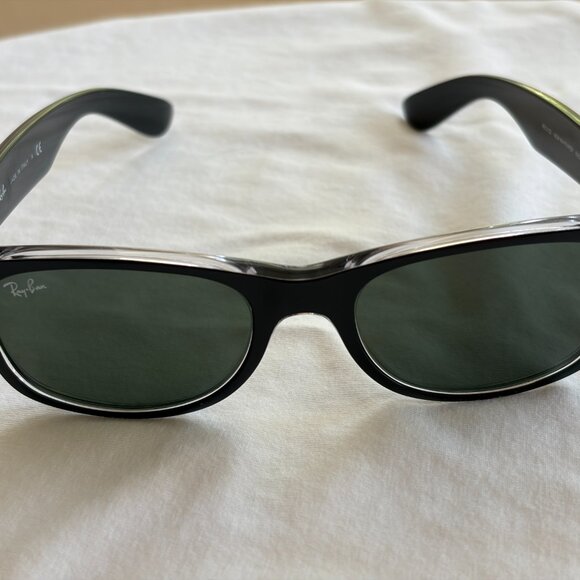 Ray-Ban Sunglasses - \